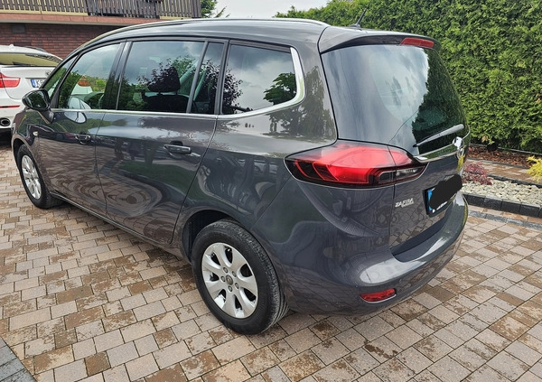 Opel Zafira cena 35900 przebieg: 204500, rok produkcji 2015 z Brzesko małe 92